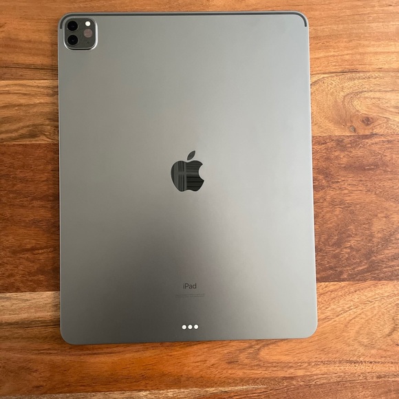 iPad Pro 12.9 - Picture 2 of 5